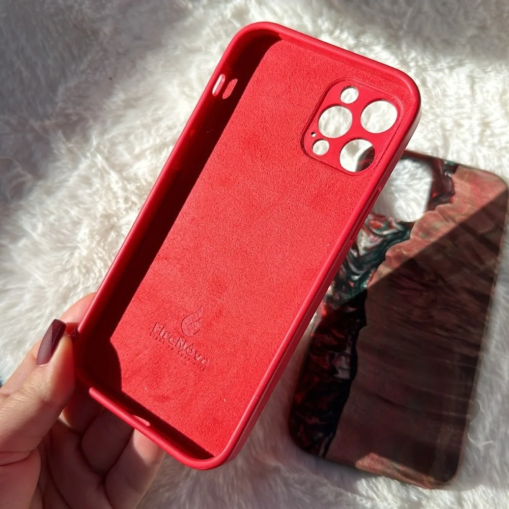 Set of 3 iPhone 12 Pro phone cases CARVED live edge MagSafe red and wood style